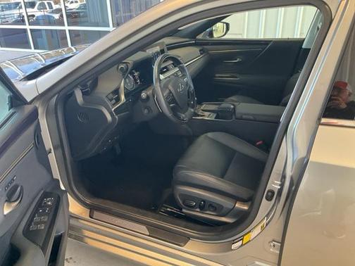 2021 Lexus ES 350 Base