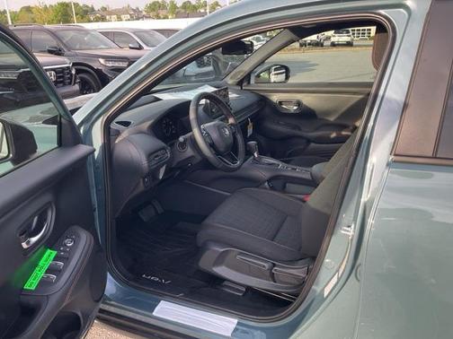 2025 Honda HR-V AWD Sport