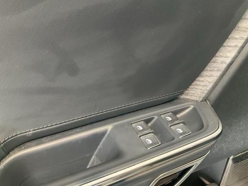 2023 Rivian R1S Adventure