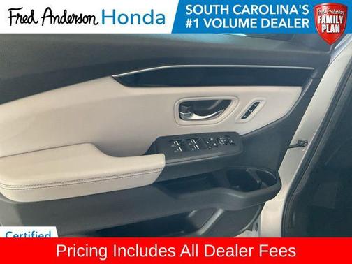 Silver Metallic 2024 Honda Pilot EX-L 7 Passenger