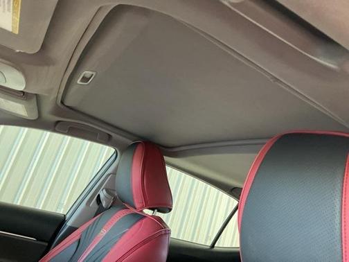 2024 Toyota Camry Hybrid SE