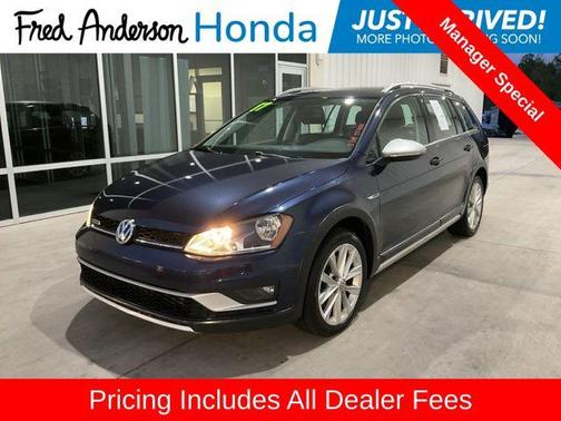 Night Blue 2017 Volkswagen Golf Alltrack TSI SE