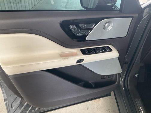CHROMA CAVIAR DARK GRAY MET 2020 Lincoln Aviator Black Label AWD