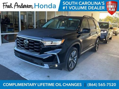 2025 Honda Pilot Touring 8-Passenger