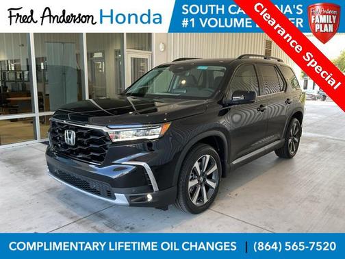 2025 Honda Pilot Touring 8-Passenger