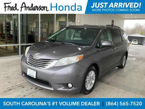 2017 Toyota Sienna XLE Premium