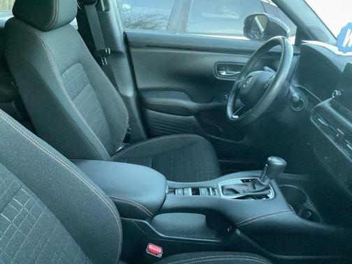 2024 Honda HR-V 2WD Sport