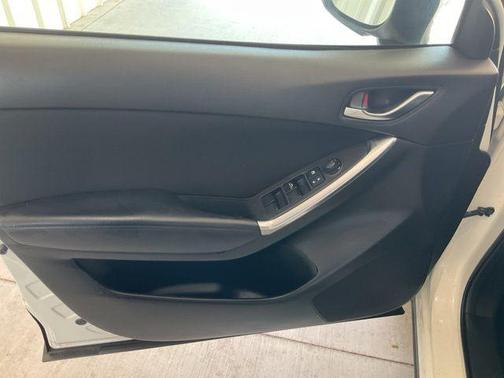 Crystal White Pearl Mica 2016 Mazda CX-5 Touring