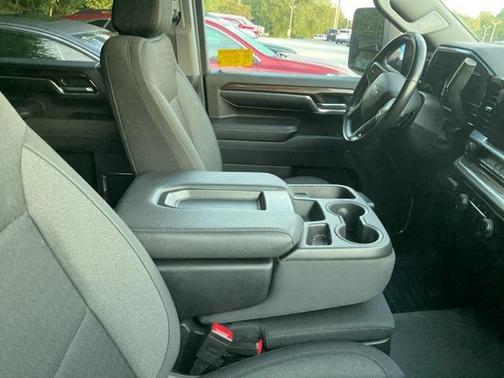 2024 Chevrolet Silverado 2500 LT