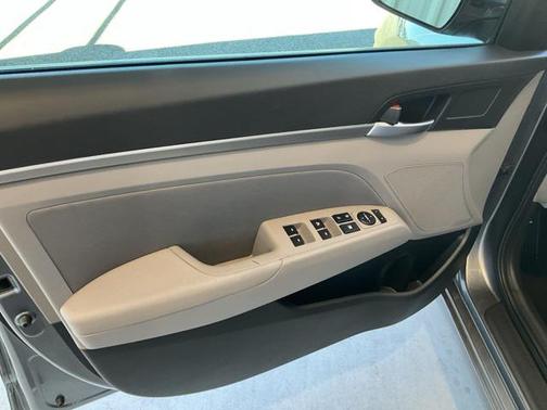 2019 Hyundai ELANTRA Value Edition