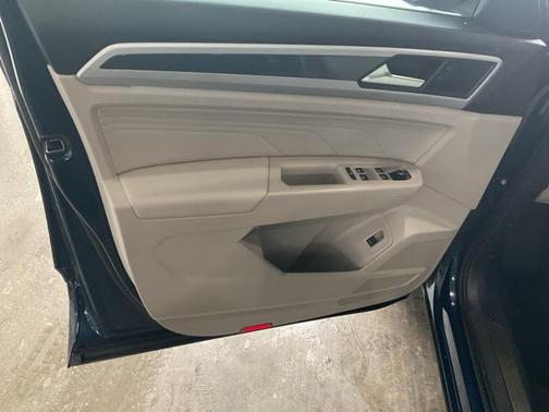 2022 Volkswagen Atlas 3.6L SEL