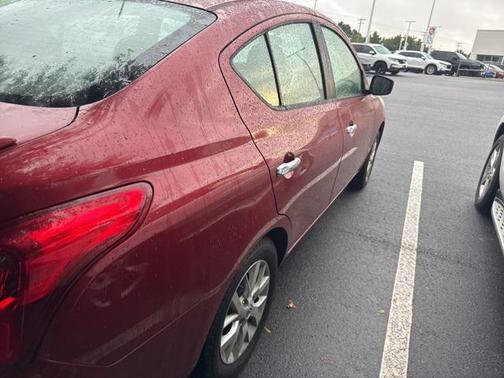 2017 Nissan Versa 1.6 SV