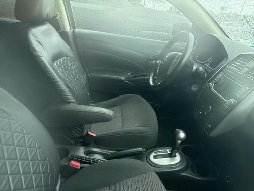 2017 Nissan Versa 1.6 SV
