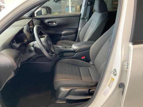 2023 Honda HR-V 2WD Sport