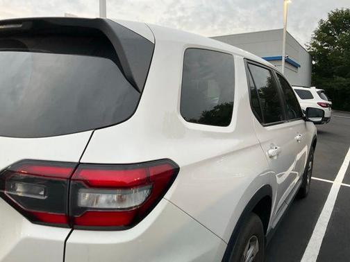 Platinum White 2024 Honda Pilot EX-L