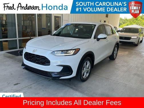 Platinum White Pearl 2023 Honda HR-V LX