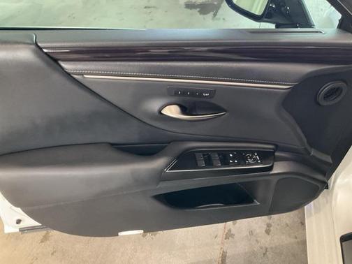 2020 Lexus ES 350 Base