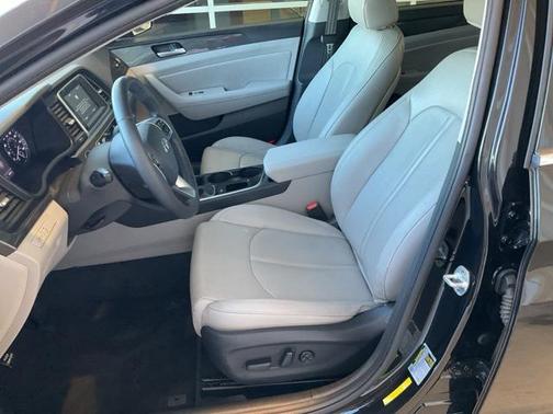 2018 Hyundai SONATA Limited