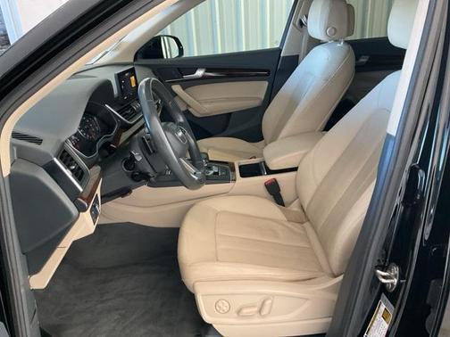 2020 Audi Q5 45 Premium