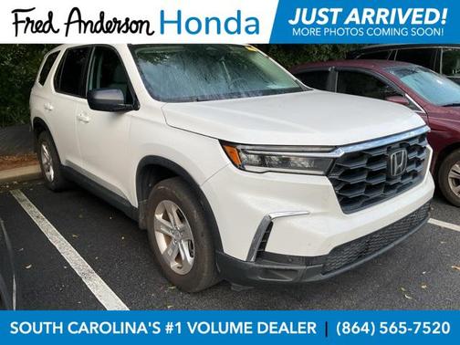 2023 Honda Pilot 2WD LX