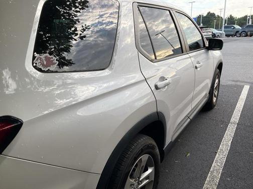 2023 Honda Pilot 2WD LX