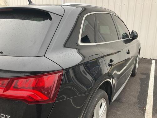 2018 Audi Q5 2.0T Tech Premium