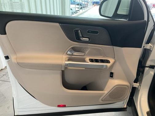 2023 Mercedes-Benz GLB 250 Base