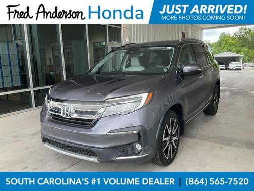 2022 Honda Pilot Touring 8-Passenger