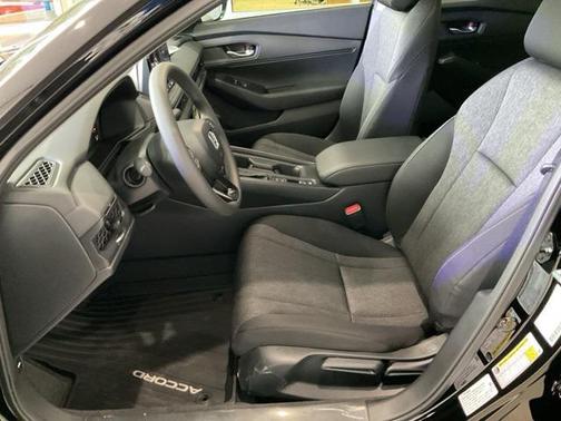 2025 Honda Accord LX 1.5T