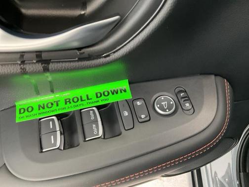 2026 Honda HR-V 2WD Sport