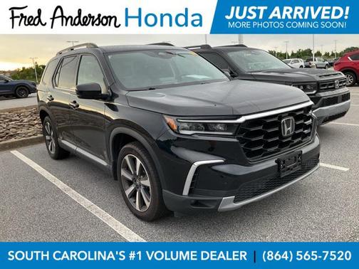 2023 Honda Pilot Touring 8-Passenger