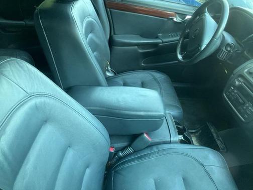 2003 Cadillac DeVille Base