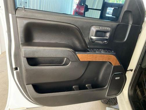 Summit White 2016 Chevrolet Silverado 3500 LTZ