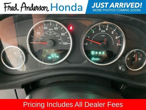 Bright White Clearcoat 2017 Jeep Wrangler Unlimited Sahara