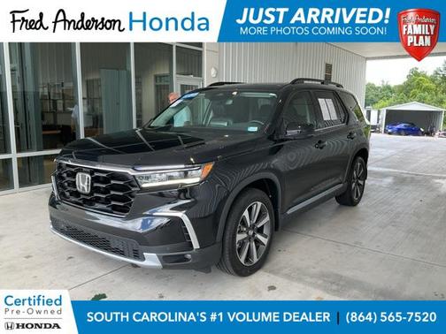 2023 Honda Pilot Touring 8-Passenger