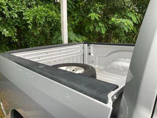 Bright Silver Metallic Clearcoat 2018 RAM 1500 Express