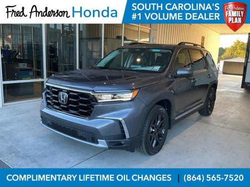 2025 Honda Pilot Touring 8-Passenger