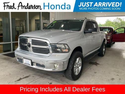 Bright Silver Metallic Clearcoat 2017 RAM 1500 Big Horn