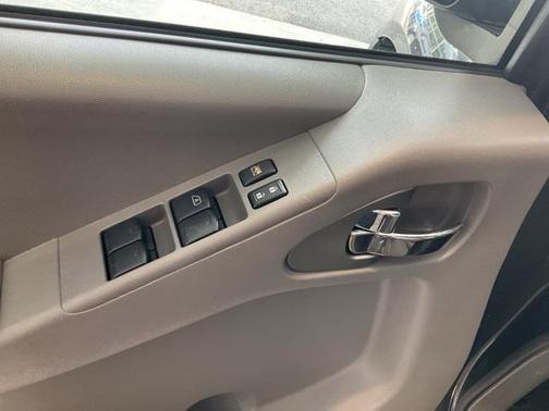 2014 Nissan Frontier SV