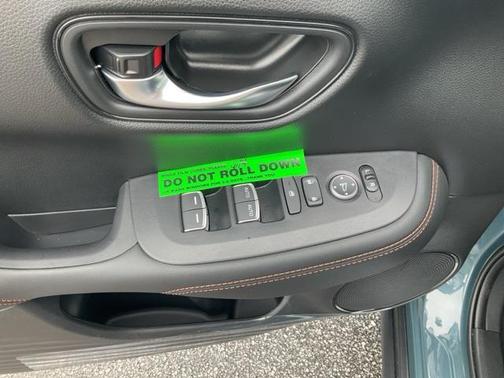 2025 Honda HR-V 2WD Sport