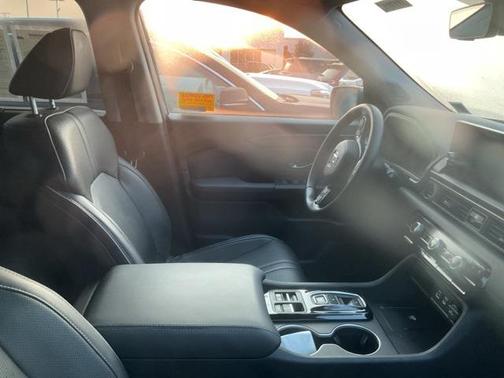 2023 Honda Pilot AWD Elite