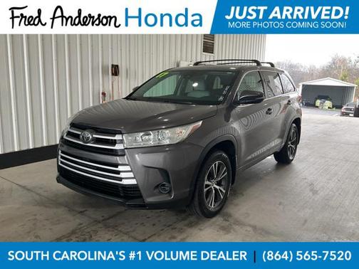 2017 Toyota Highlander LE