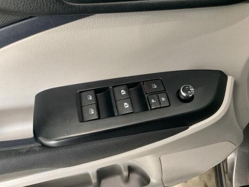 2017 Toyota Highlander LE