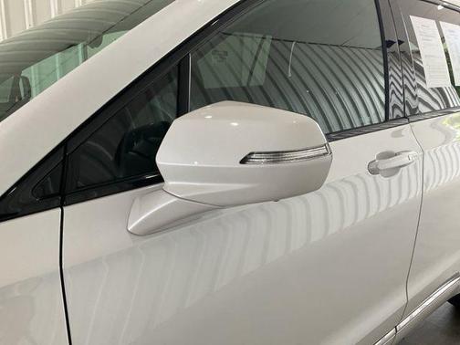 Crystal White Tricoat 2024 Cadillac XT6 Sport AWD