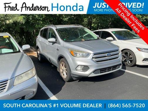 Ingot Silver Metallic 2018 Ford Escape SE