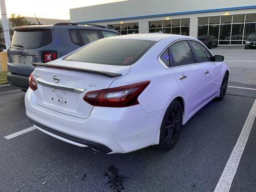 2017 Nissan Altima 2.5 SR