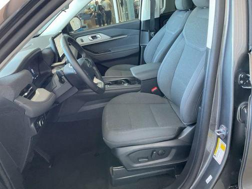 CARBONIZED GRAY METALLIC 2025 Ford Explorer Active