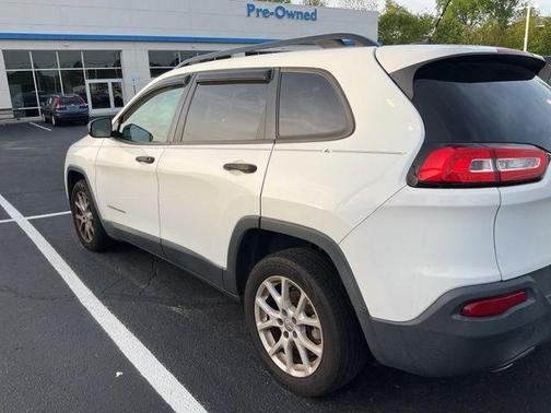 Bright White Clearcoat 2016 Jeep Cherokee Sport