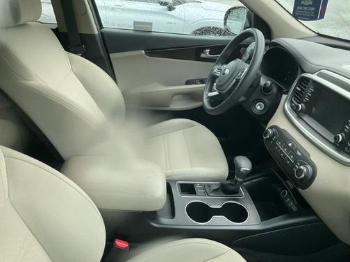 2020 Kia Sorento LX