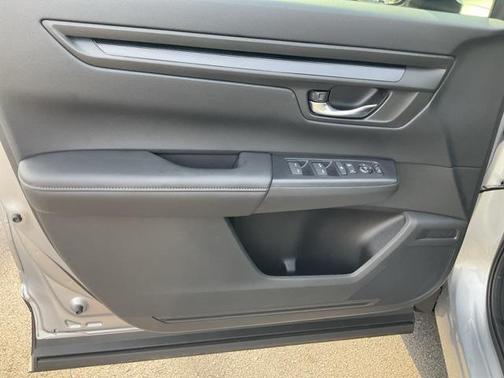 2025 Honda CR-V LX 2WD